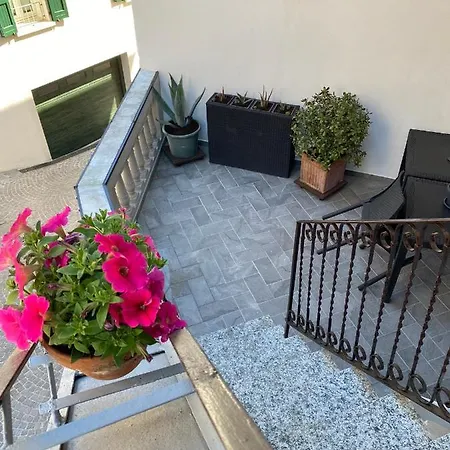La Casa Di Andrea Apartment Gardone Riviera Exterior photo